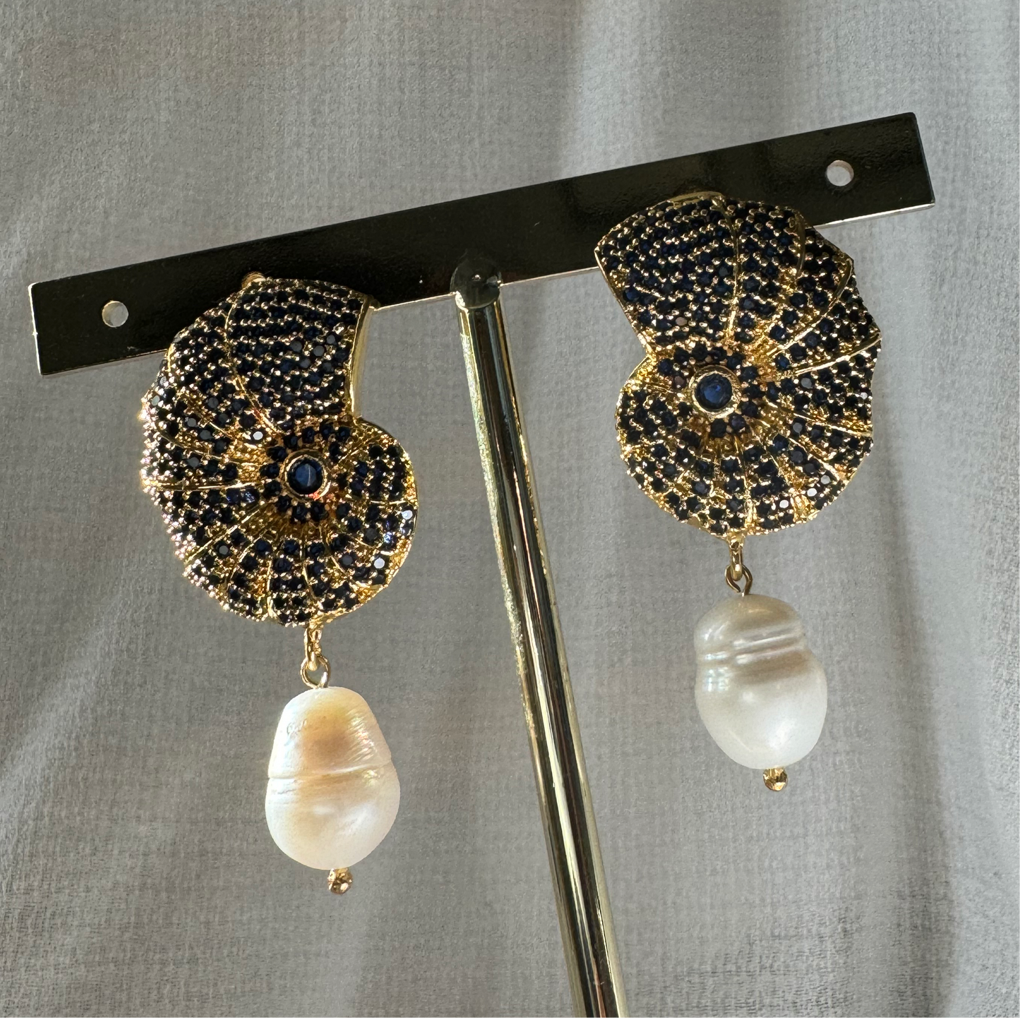Asen Shell Earrings