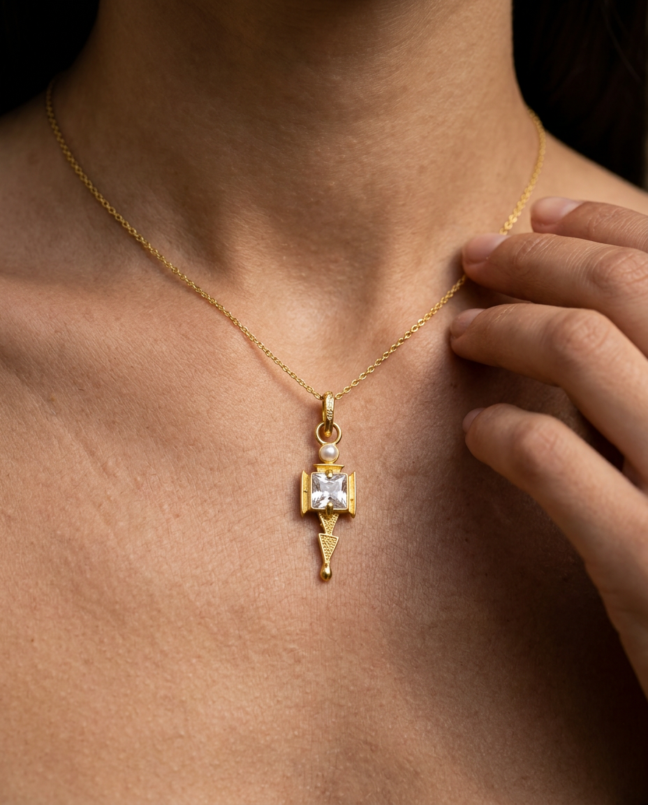 Valisa Necklace